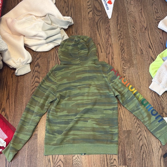 aviator nation camo hoodie - Picture 2 of 6